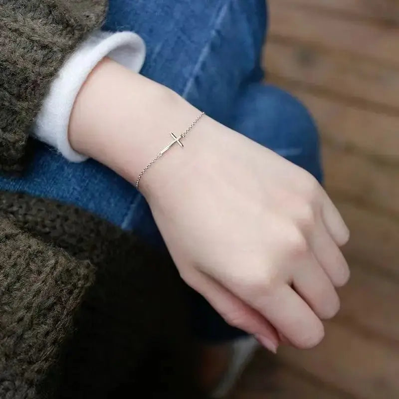 Cross Pendant Bracelet - YESHUALL
