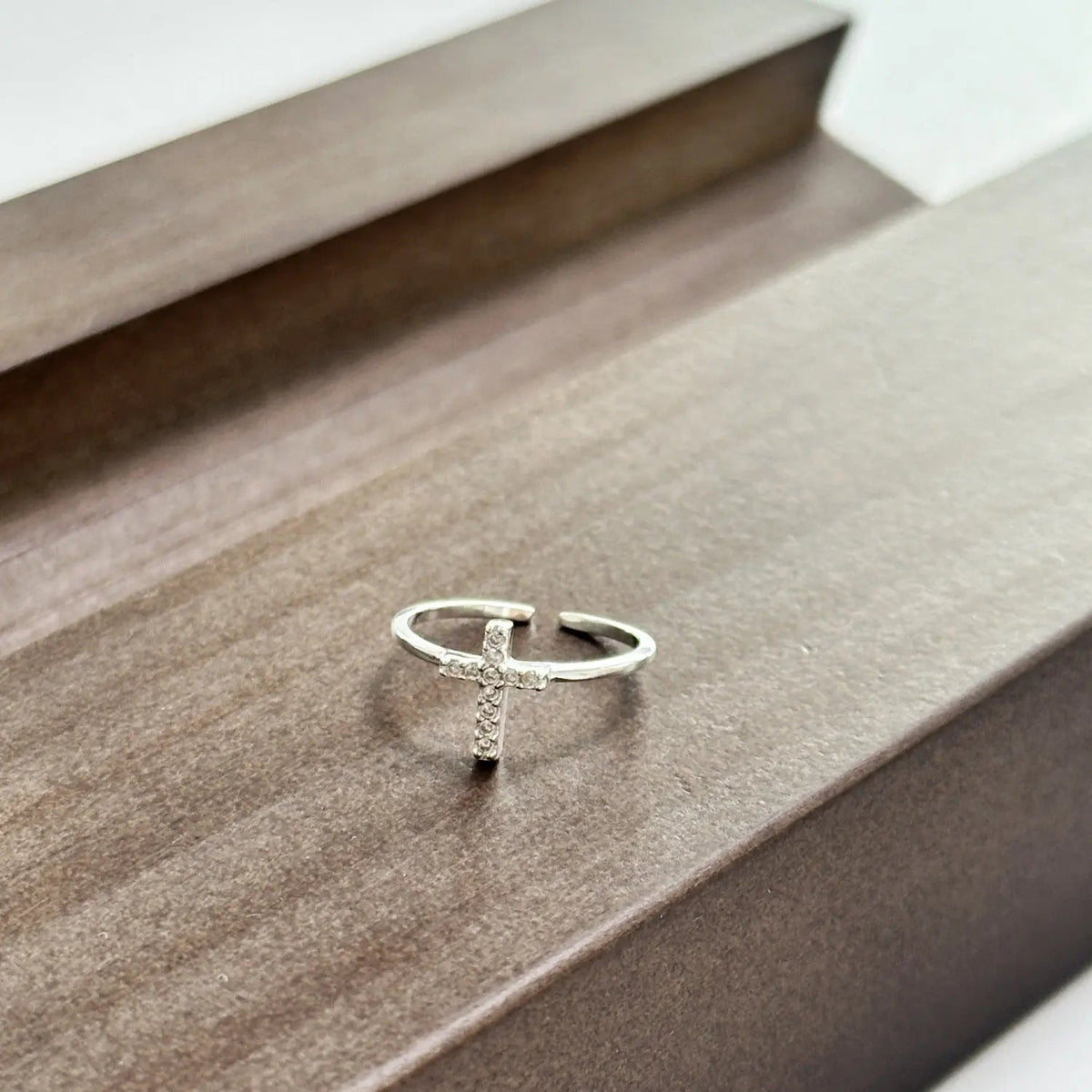 Dainty Faith Ring | Everyday Christian Women's Jewelry - YESHUALL
